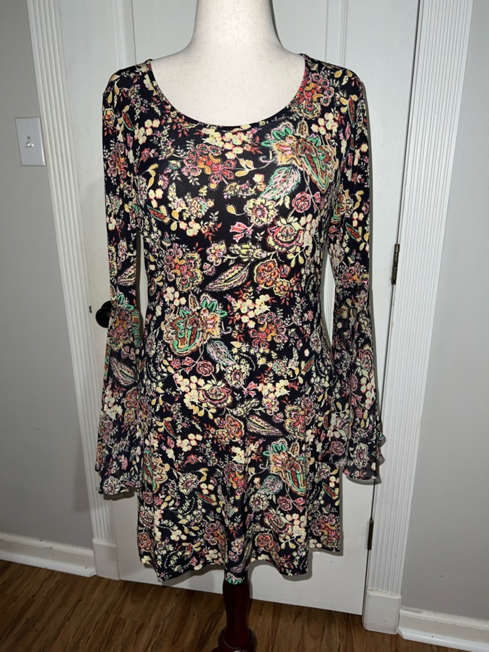 MSK Black Floral Long-Sleeve Paisley Swing Dress